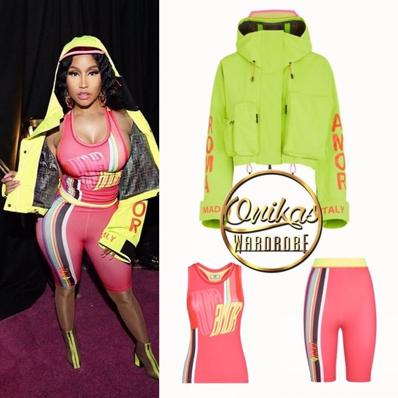 Like new FENDI Roma Amor Short Hooded Parka In Red $1,980 38 XS - Picture 2 of 15